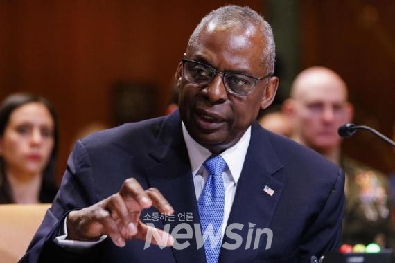 ▲8일(현지시간) 로이드 오스틴 미 국방장관이 워싱턴에서 열린 미 의회 청문회에 출석해 답변하고 있다. (사진=신화통신)
