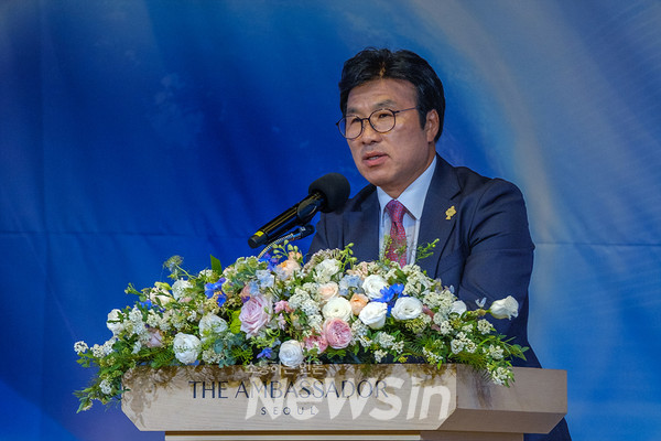 ▲지영모 한중민간경제협력포럼 이사장이 한중경제인교류회 축사를 하고 있다. (사진=민경찬 기자)