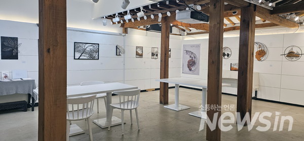 김선 조각가 초대개인전(사진=정경호 기자)