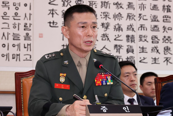 임성근 전 해병대 1사단장이 21일 오전 서울 여의도 국회에서 열린 법제사법위원회의 순직 해병 수사 방해 및 사건 은폐 등의 진상규명을 위한 특별검사의 임명 등에 관한 법률안 관련 입법청문회에서 의원 질의에 답변하고 있다. 2024.06.21