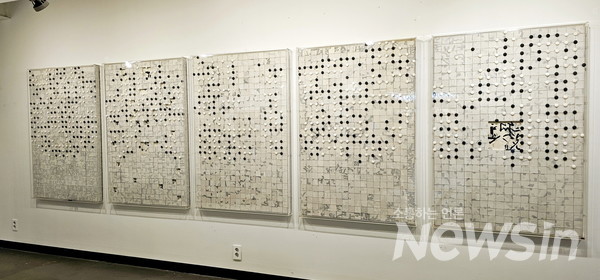 이세돌과 알파고의 바둑 경합 작품(사진=정경호 기자)