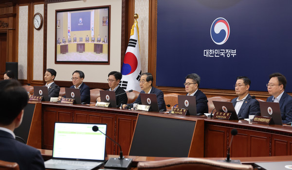 한덕수 국무총리이 6일 오전 서울 종로구 정부서울청사에서 열린 국무회의에 참석해 발언하고 있다. 2024.08.06.