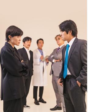 연극 '비명자들 3막-나무가 있다'