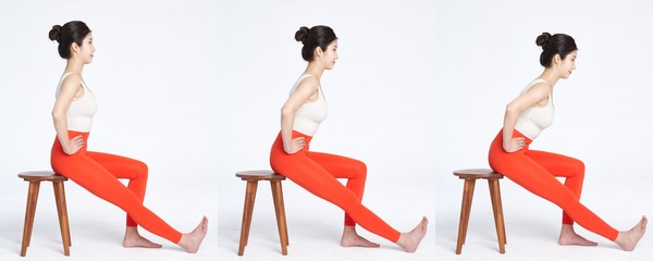 [사진설명] 햄스트링 스트레칭 자세