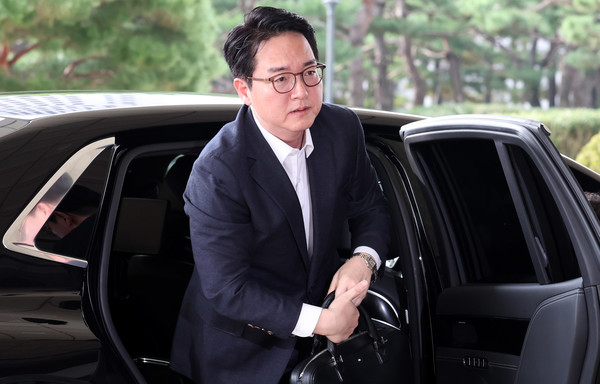 심우정 검찰총장이 17일 오전 서울 서초구 대검찰청으로 출근하고 있다. 2024.10.17