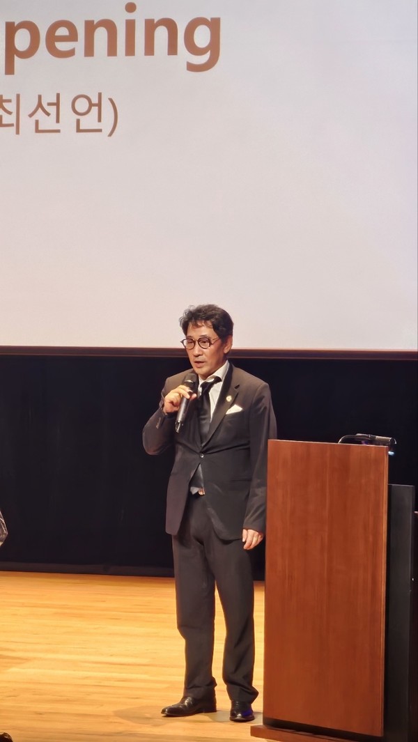 조슈아안 대회장.