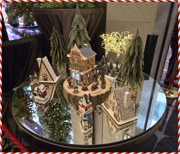 소노펠리체 컨벤션 3층 로비(시인·사진 수집가 장재필)