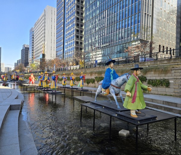 서울 청계천 전통 놀이마당 (시인·사진 수집가 장재필)