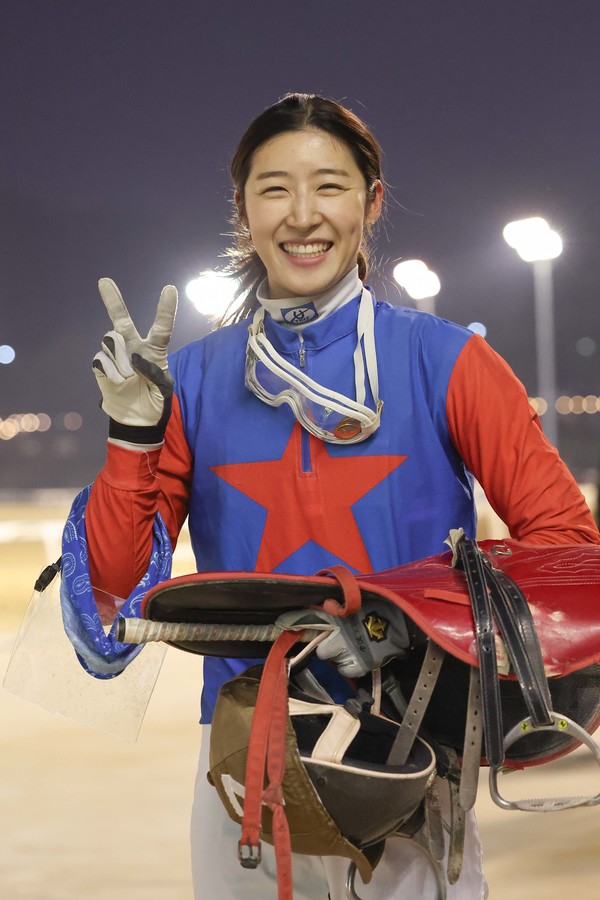 (사진)25년 1월 12일 제11경주에 출전한 김효정 기수