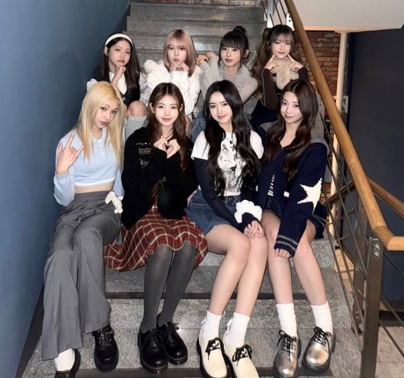 '유니스'_단체_이미지