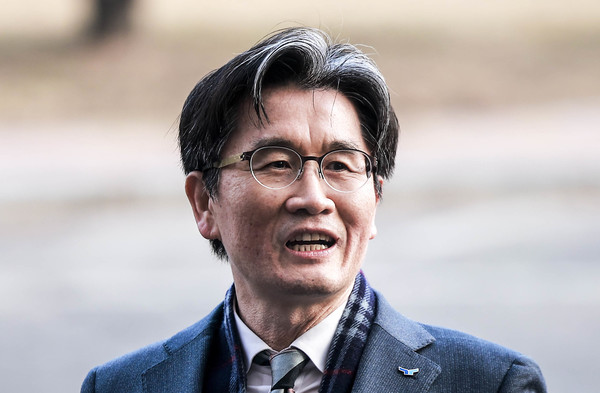 오동운 고위공직자범죄수사처(공수처) 처장이 22일 경기 과천시 정부과천청사 공수처로 출근하며 취재진 앞에서 발언을 하고 있다. 2025.01.22.