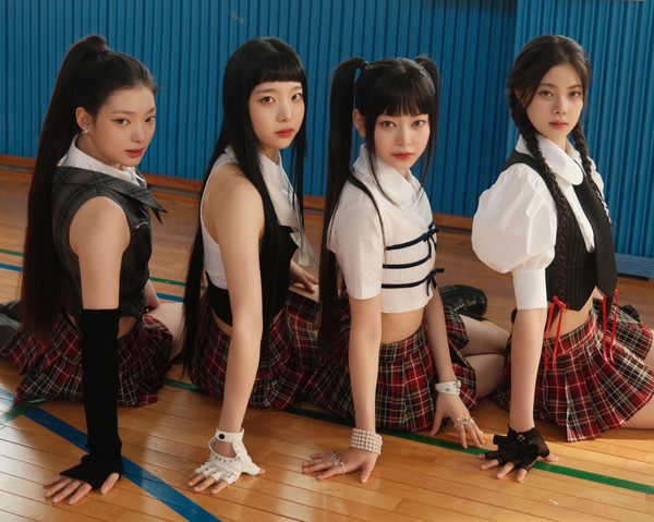 '코스모시'_단체_프로필_이미지 [사진제공 = 소니뮤직코리아]