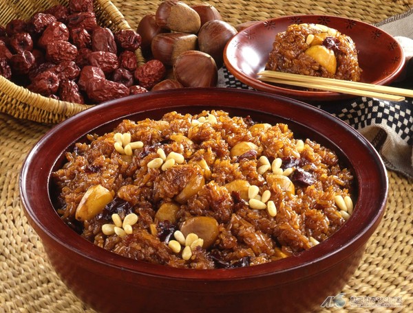 [사진설명] 약밥(출처:한국학중앙연구원(공공누리))