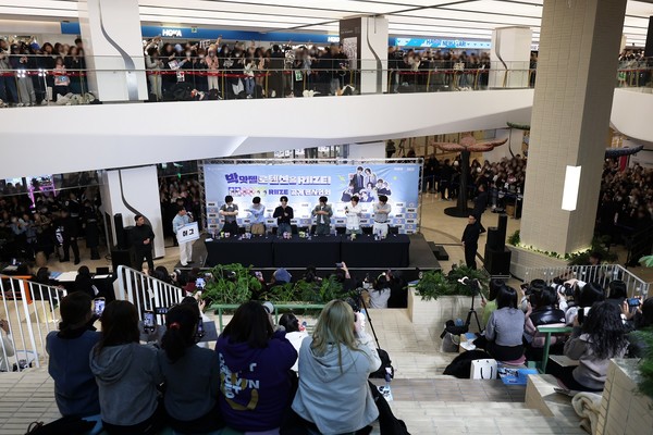 「반출」동아제약, ‘박카스맛 젤리’ 라이즈(RIIZE)와 함께한 공개 팬사인회 성황리 종료_1