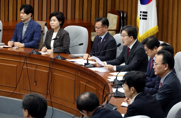 권성동 국민의힘 원내대표가 28일 오전 서울 여의도 국회에서 열린 원내대책회의에서 발언을 하고 있다. 2025.02.28.