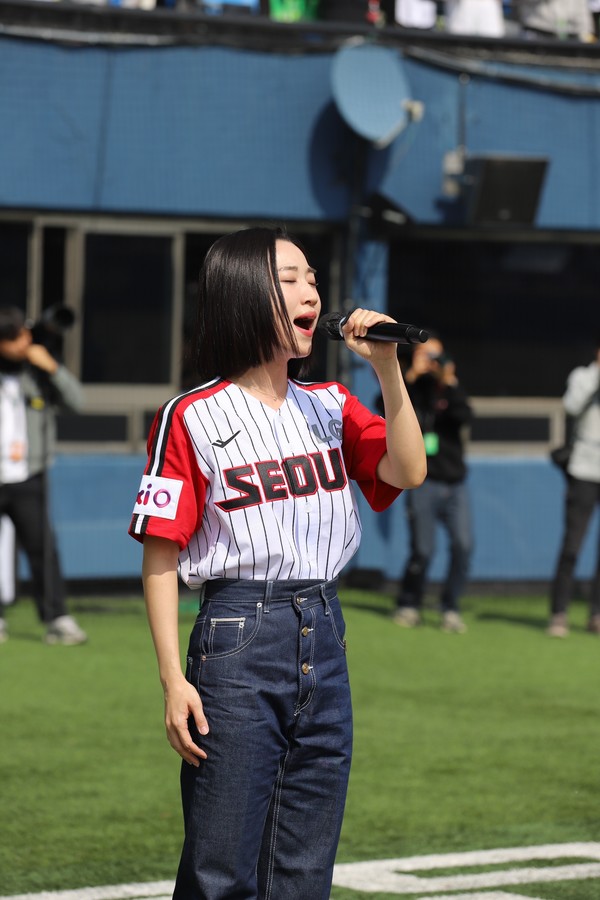 [뮤지컬배우 이아름솔] 2025 LG트윈스 홈경기_애극가 (EMK엔터테인먼트 제공)_1