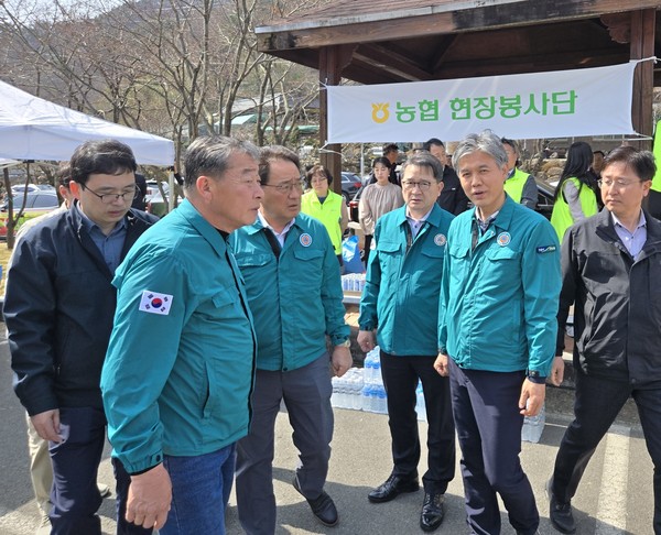 (250324) 농협, 전국 산불 피해현장 찾아 농업인 위로