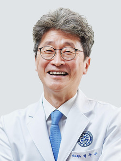 JW중외박애상 백순구 원주연세의료원장.