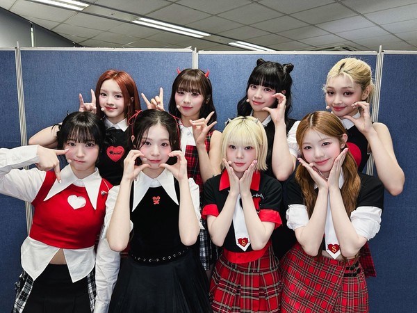 '유니스'_단체_이미지 [사진제공 = F&F엔터테인먼트]