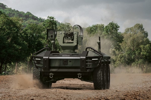 현대로템이 개발한 다목적 무인차량 ‘HR-셰르파(HR-SHERPA)’