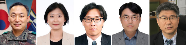 이재명 대통령이 26일 차관급 인사를 발표했다. 대통령실은 국방부 차관에 이두희(왼쪽부터) 육군 미사일전략사령부 사령관, 보건복지부 1차관에 이스란 보건복지부 사회복지정책실장, 환경부 차관에 금한승 국립환경과학원 원장, 고용노동부 차관에 권창준 고용노동부 기획조정실장, 공정거래위원회 부위원장에 남동일 공정거래위원회 상임위원을 임명했다고 밝혔다. (사진=대통령실 제공) 2025.06.26