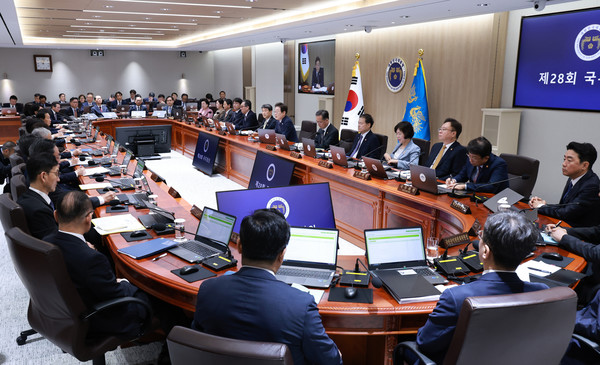 이재명 대통령이 1일 서울 용산 대통령실 청사에서 열린 국무회의에서 발언하고 있다. (대통령실통신사진기자단) 2025.07.01.