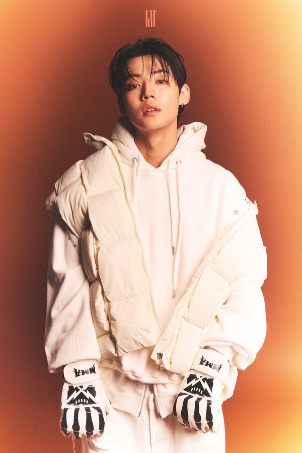 강유찬_Champagne Poppin’