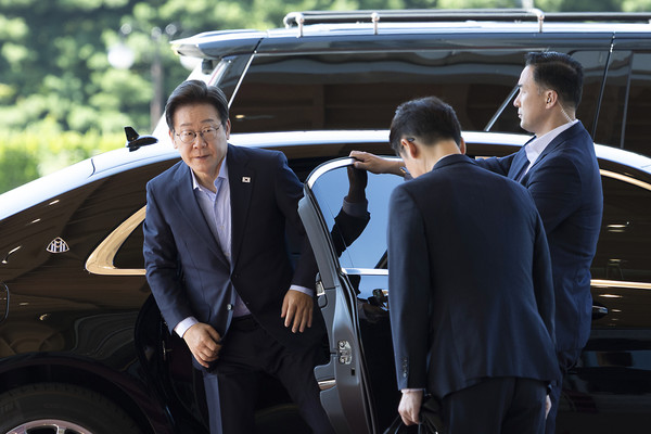 이재명 대통령이 11일 서울 용산 대통령실 청사로 출근하고 있다. 2025.07.11 / 사진=[뉴시스]