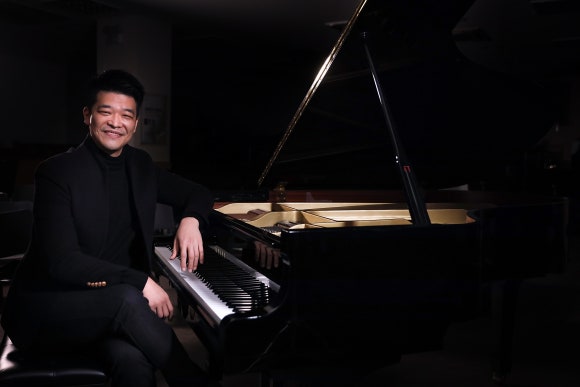 2멜론 심포니 오케스트라 MC 피아니스트 '전재홍'