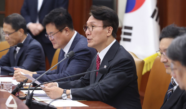 김민석 국무총리가 24일 오후 서울 종로구 정부서울청사에서 열린 국정현안관계장관회의에서 모두발언을 하고 있다. 2025.09.24.