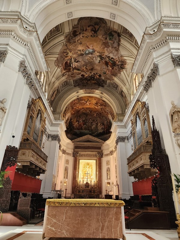 팔레르모 성당 제대.