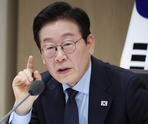 이재명 대통령이 11일 서울 용산 대통령실 청사에서 열린 국무회의에서 발언하고 있다. (대통령실통신사진기자단) 2025.11.11.