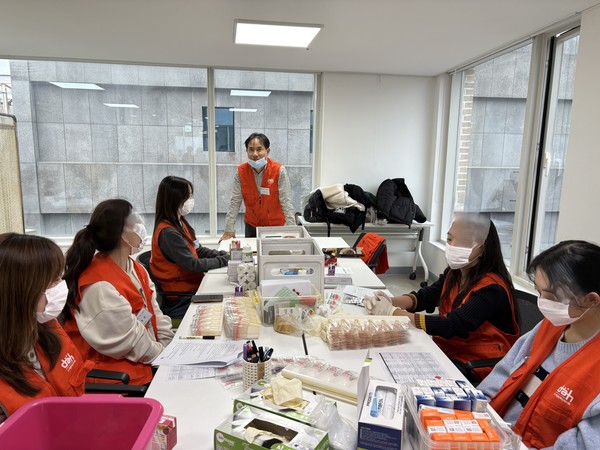 사진 = 김동일 원장과 서울시,(사)행동하는 의사회