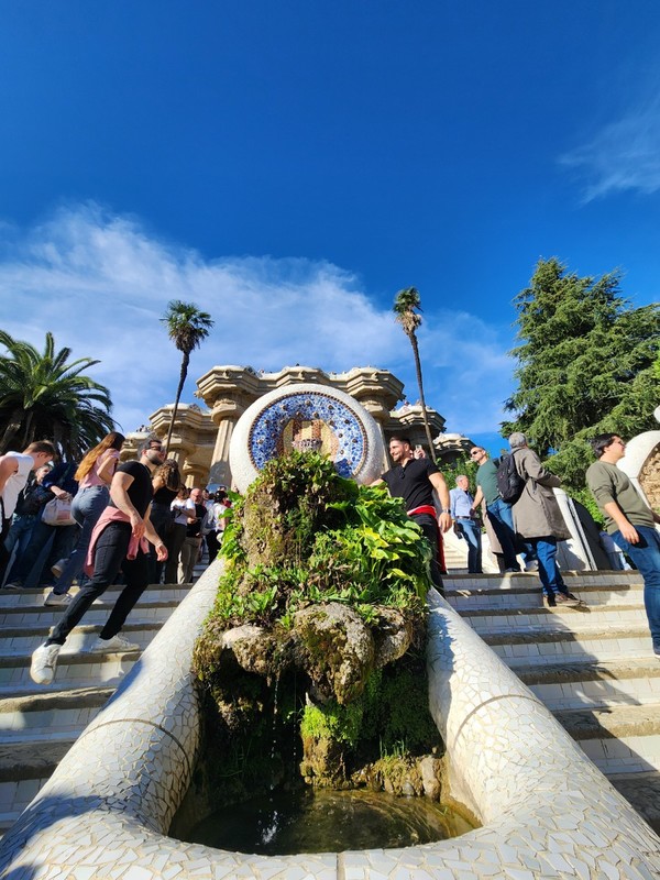 구엘공원 입구.