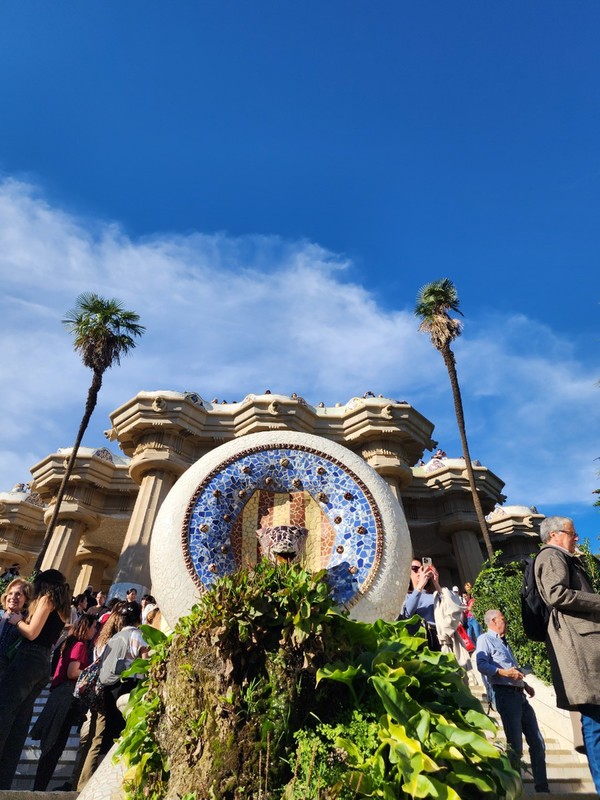 구엘공원 입구.