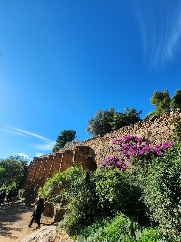 구엘공원 전경.