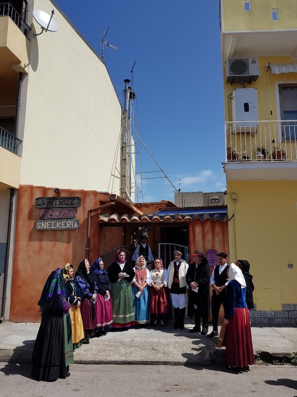 사르데냐 전통 복장.