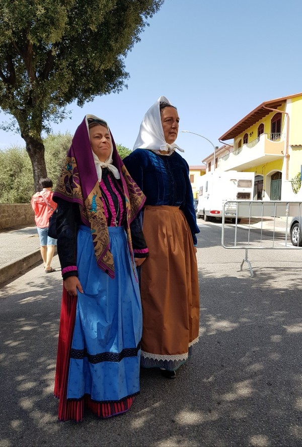 사르데냐 전통 복장.