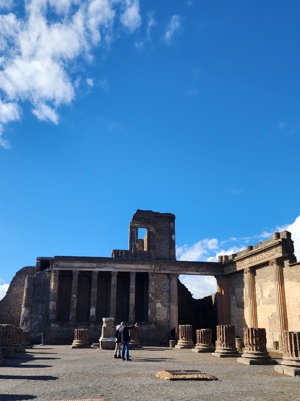 폼페이 법원 유적.