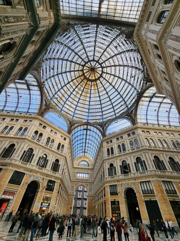 나폴리 움베르또 갤러리.