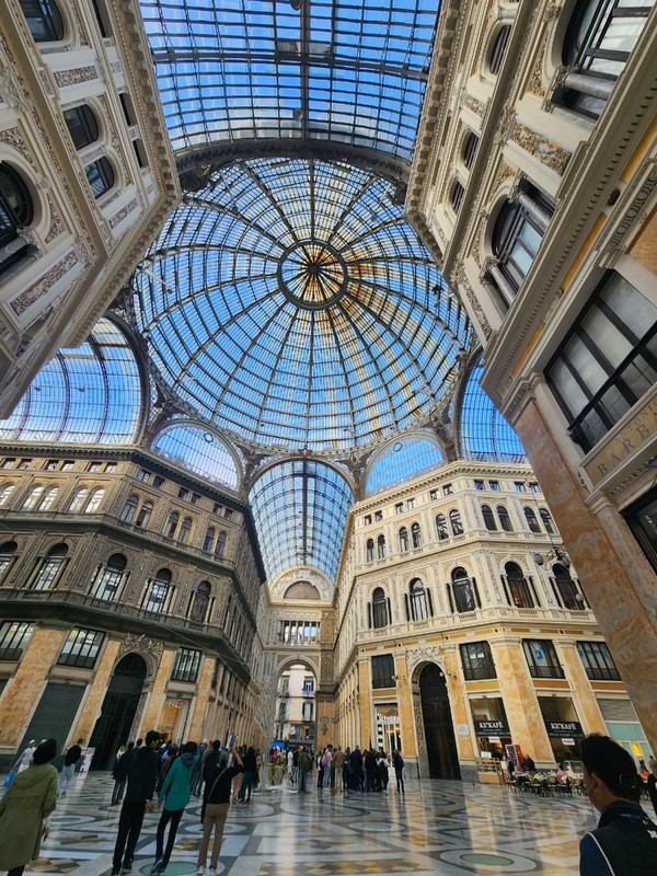 나폴리 움베르또 갤러리.