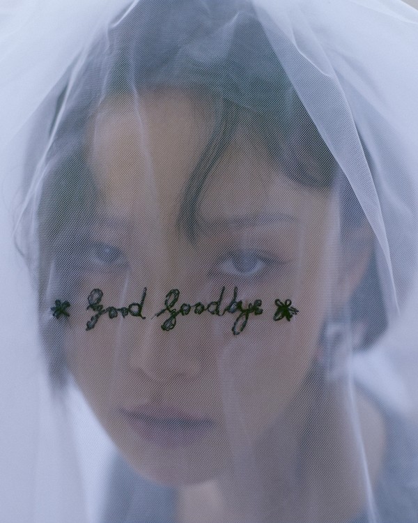 화사_GoodGoodbye_이미지  [사진제공 = 피네이션]