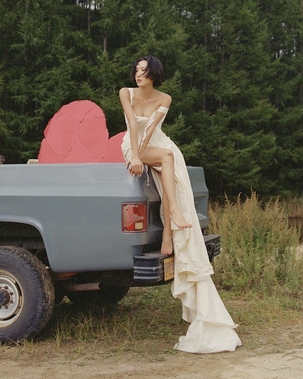 화사_GoodGoodbye_이미지