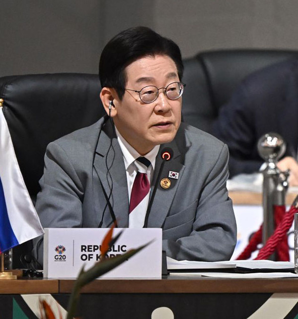 이재명 대통령이 22일(현지 시간) 남아프리카공화국 요하네스버그 엑스포 센터에서 열린 G20 정상회의에서 발언하고 있다. (사진=G20 조직위원회 제공) 2025.11.23.